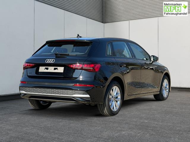 Audi / A3 Sportback / Schwarz / / / ACC+KAMERA+SHZ+LED+16LM+APP