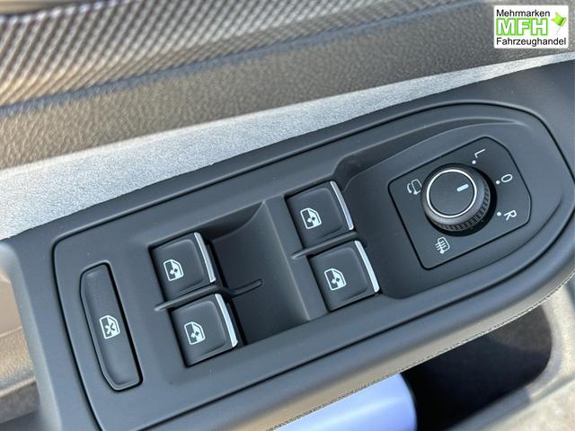Volkswagen / Golf / Wei&szlig; / / / 4x4+PANO+MATRIX+HUD+HARMAN+NAVI+360 KAMERA+19 LM