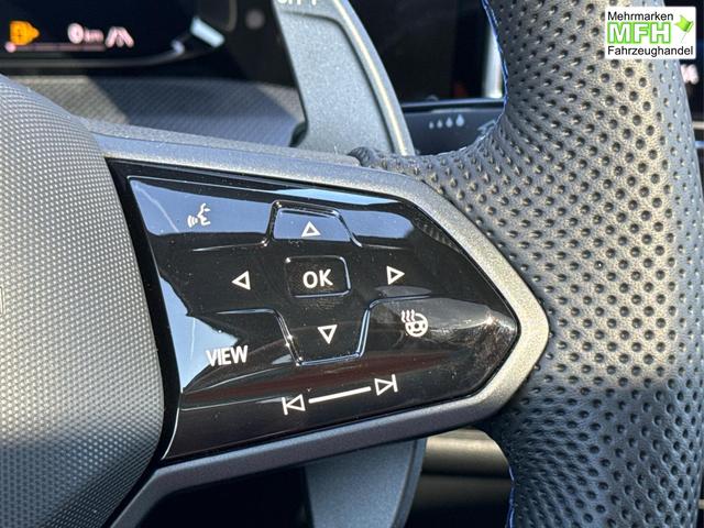 Volkswagen / Golf / Wei&szlig; / / / 4x4+PANO+MATRIX+HUD+HARMAN+NAVI+360 KAMERA+19 LM