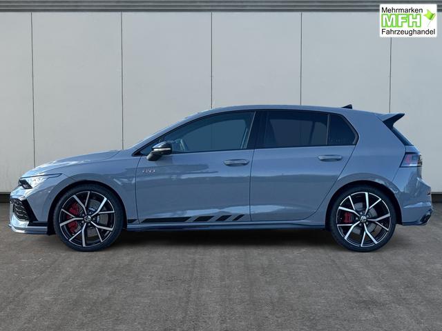 Volkswagen / Golf / Grau / / / PANO+MATRIX+HUD+HARMAN+NAVI+360 KAMERA+19 LM