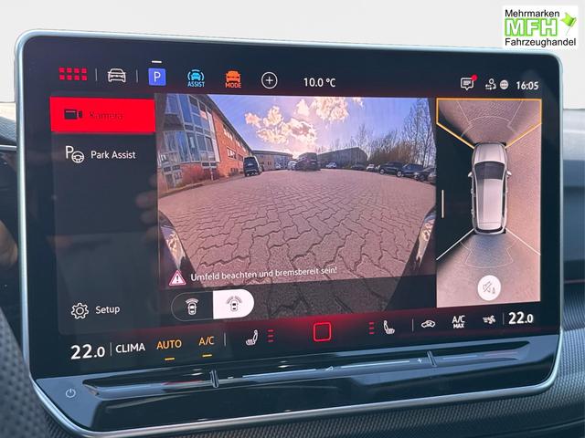 Volkswagen / Golf / Grau / / / PANO+MATRIX+HUD+HARMAN+NAVI+360 KAMERA+19 LM