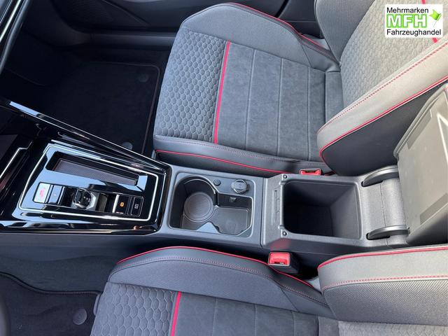 Volkswagen / Golf / Grau / / / PANO+MATRIX+HUD+HARMAN+NAVI+360 KAMERA+19 LM