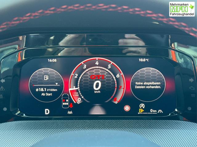 Volkswagen / Golf / Grau / / / PANO+MATRIX+HUD+HARMAN+NAVI+360 KAMERA+19 LM