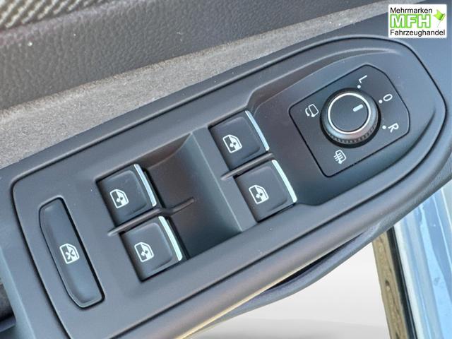 Volkswagen / Golf / Grau / / / PANO+MATRIX+HUD+HARMAN+NAVI+360 KAMERA+19 LM