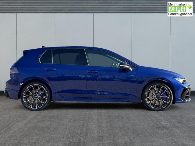 Volkswagen / Golf / / / / 4x4+PANO+MATRIX+HUD+HARMAN+NAVI+360 KAMERA+19 LM