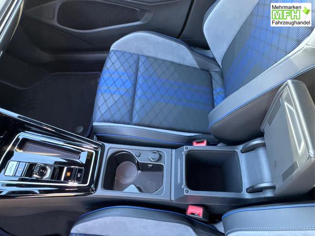 Volkswagen / Golf / / / / 4x4+PANO+MATRIX+HUD+HARMAN+NAVI+360 KAMERA+19 LM