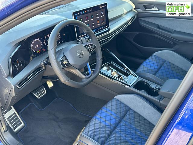 Volkswagen / Golf / / / / 4x4+PANO+MATRIX+HUD+HARMAN+NAVI+360 KAMERA+19 LM