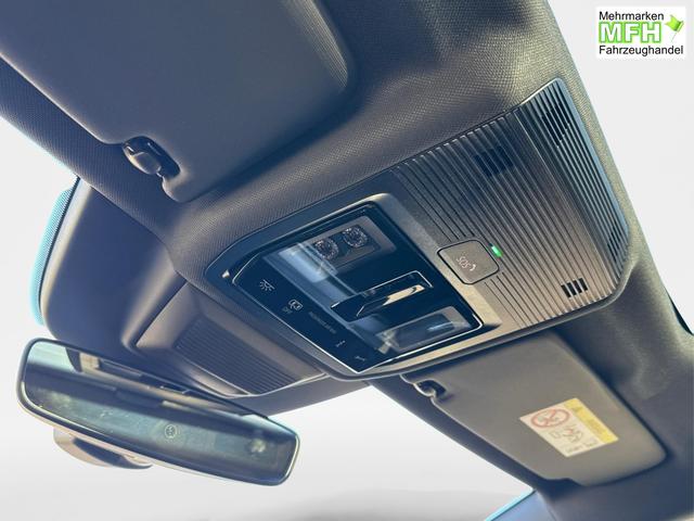 Volkswagen / Golf / / / / 4x4+PANO+MATRIX+HUD+HARMAN+NAVI+360 KAMERA+19 LM