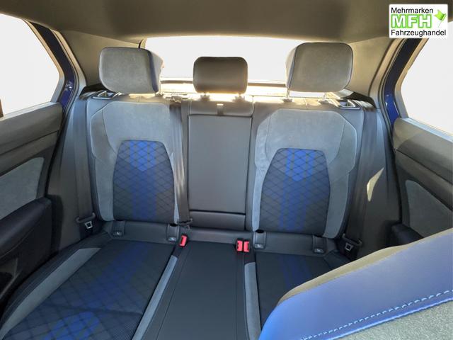 Volkswagen / Golf / / / / 4x4+PANO+MATRIX+HUD+HARMAN+NAVI+360 KAMERA+19 LM