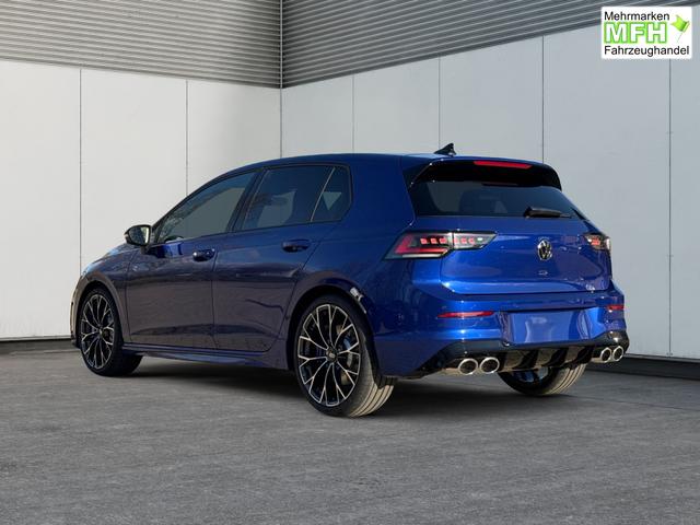 Volkswagen / Golf / / / / 4x4+PANO+MATRIX+HUD+HARMAN+NAVI+360 KAMERA+19 LM