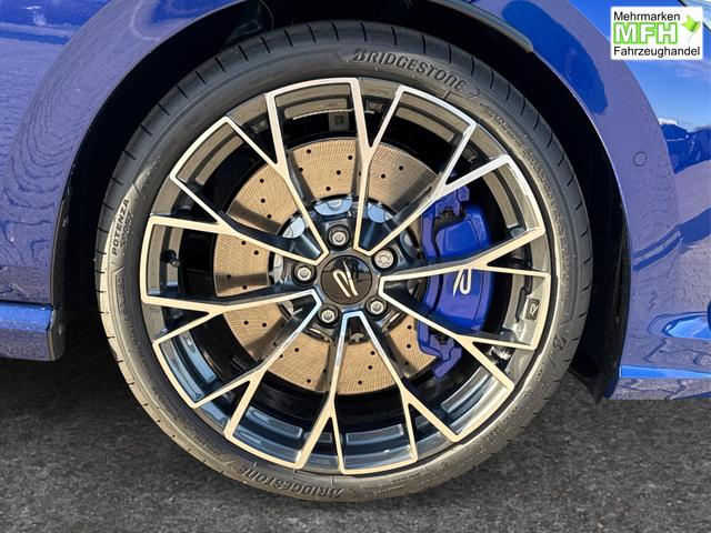 Volkswagen / Golf / / / / 4x4+PANO+MATRIX+HUD+HARMAN+NAVI+360 KAMERA+19 LM