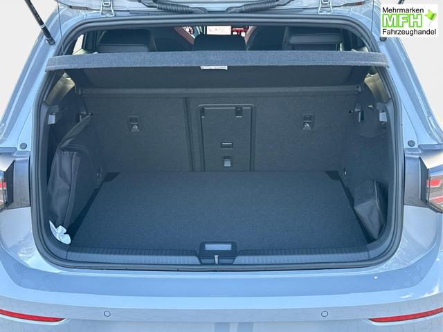 Volkswagen / Golf / Grau / / / PANO+MATRIX+HUD+HARMAN+NAVI+360 KAMERA+19 LM