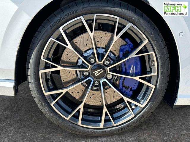 Volkswagen / Golf / Wei&szlig; / / / 4x4+PANO+MATRIX+HUD+HARMAN+NAVI+360 KAMERA+19 LM