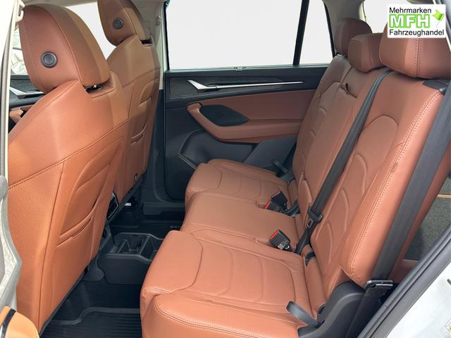 Skoda / Kodiaq / Wei&szlig; / / / LEDER+AHK+PANO+MATRIX+360 KAM+eHK+20 LM, Beispielbilder, ggf. teilweise mit Sonderausstattung