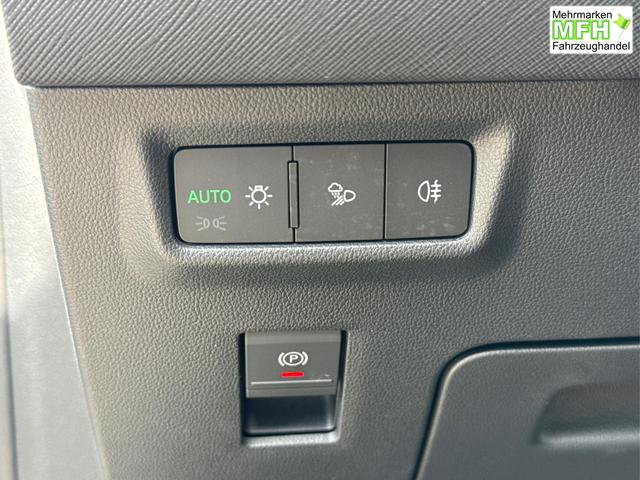 Skoda / Kodiaq / Wei&szlig; / / / LEDER+AHK+PANO+MATRIX+360 KAM+eHK+20 LM, Beispielbilder, ggf. teilweise mit Sonderausstattung