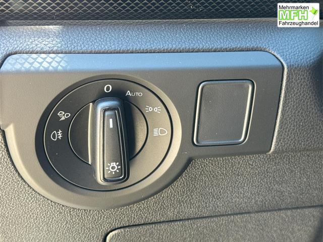 Volkswagen / T-Cross / / / / NAVI+SHZ+MATRIX+ACC+KAMERA+18'' ALU