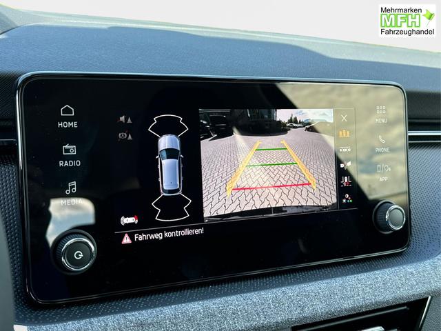 Skoda / Kamiq / Schwarz / / / SHZ+KAMERA+SMARTLINK+PDC+LED+16 ALU, Bei den verwendeten Bildern kann es sich um Beispielbilder handeln, ggf. teilweise mit Sonderausstattung.