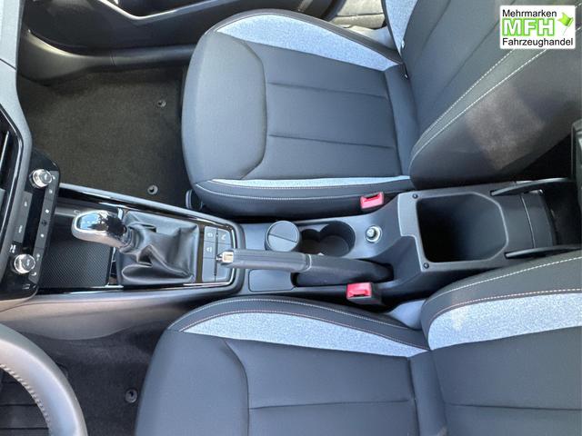 Skoda / Kamiq / Schwarz / / / SHZ+KAMERA+SMARTLINK+PDC+LED+16 ALU, Bei den verwendeten Bildern kann es sich um Beispielbilder handeln, ggf. teilweise mit Sonderausstattung.