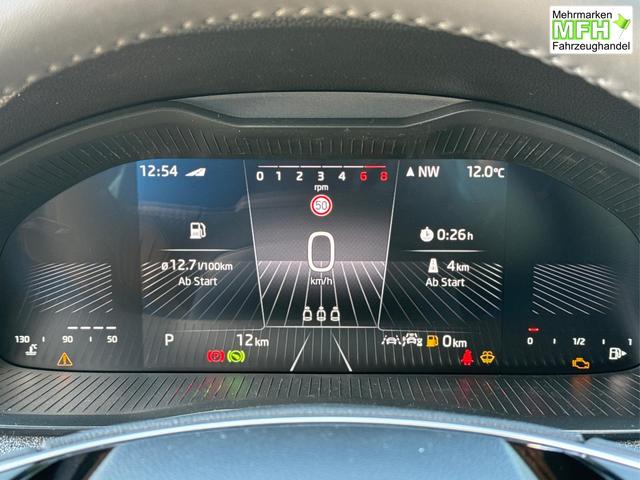 Skoda / Kamiq / Schwarz / / / SHZ+KAMERA+SMARTLINK+PDC+LED+16 ALU, Bei den verwendeten Bildern kann es sich um Beispielbilder handeln, ggf. teilweise mit Sonderausstattung.