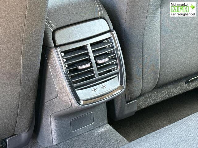 Skoda / Kamiq / Schwarz / / / SHZ+KAMERA+SMARTLINK+PDC+LED+16 ALU, Bei den verwendeten Bildern kann es sich um Beispielbilder handeln, ggf. teilweise mit Sonderausstattung.