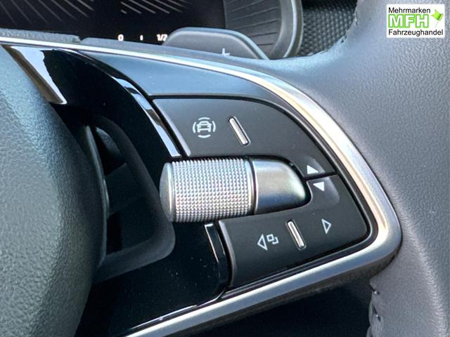 Skoda / Kamiq / Schwarz / / / SHZ+KAMERA+SMARTLINK+PDC+LED+16 ALU, Bei den verwendeten Bildern kann es sich um Beispielbilder handeln, ggf. teilweise mit Sonderausstattung.
