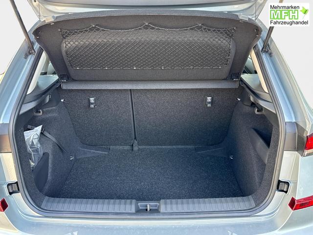 Skoda / Kamiq / Silber / / / SHZ+KAMERA+SMARTLINK+PDC+LED+16 ALU