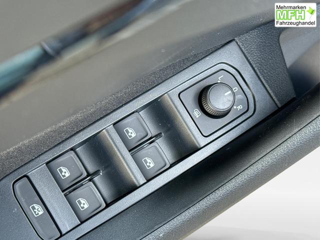 Skoda / Kamiq / Silber / / / SHZ+KAMERA+SMARTLINK+PDC+LED+16 ALU