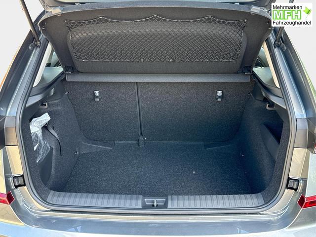 Skoda / Kamiq / Grau / / / SHZ+KAMERA+SMARTLINK+PDC+LED+16 ALU, Bei den verwendeten Bildern kann es sich um Beispielbilder handeln, ggf. teilweise mit Sonderausstattung.