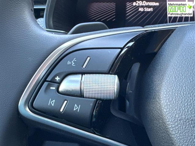 Skoda / Kamiq / Grau / / / SHZ+KAMERA+SMARTLINK+PDC+LED+16 ALU, Bei den verwendeten Bildern kann es sich um Beispielbilder handeln, ggf. teilweise mit Sonderausstattung.