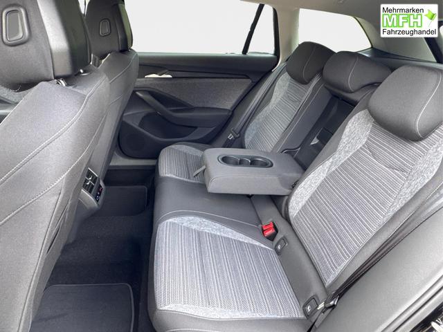 Skoda / Superb Combi / / / / DSG+NAVI+AHK+EL.HECKKL.+KESSY+SHZ