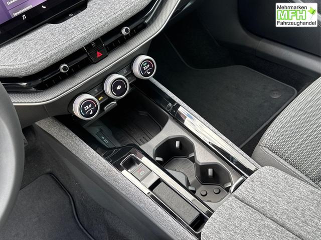 Skoda / Superb Combi / / / / DSG+NAVI+AHK+EL.HECKKL.+KESSY+SHZ