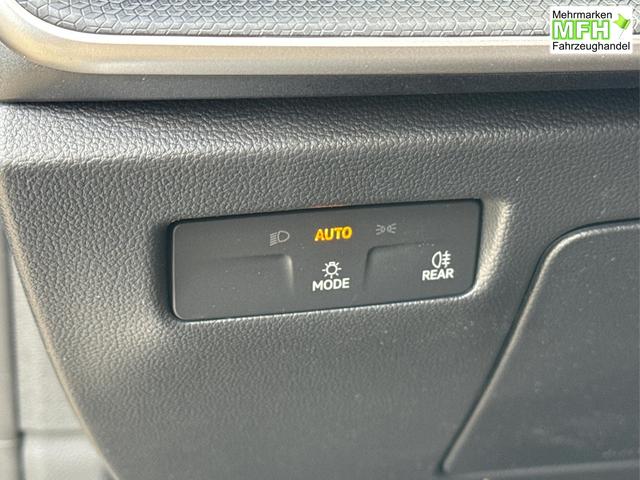 Skoda / Superb Combi / / / / DSG+NAVI+AHK+EL.HECKKL.+KESSY+SHZ