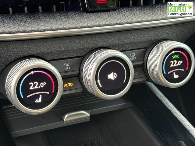 Skoda / Superb Combi / / / / DSG+NAVI+AHK+EL.HECKKL.+KESSY+SHZ
