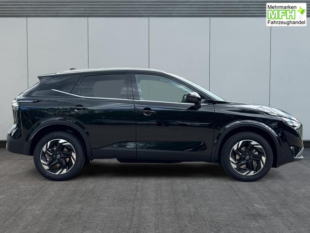 Nissan / Qashqai / Schwarz / / / EL.HECKKL+HEAD-UP+KAMERA+ACC+PDC+SHZ+LED 