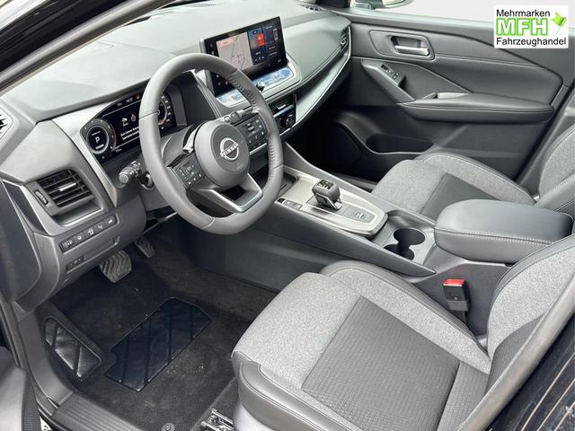 Nissan / Qashqai / Schwarz / / / EL.HECKKL+HEAD-UP+KAMERA+ACC+PDC+SHZ+LED 