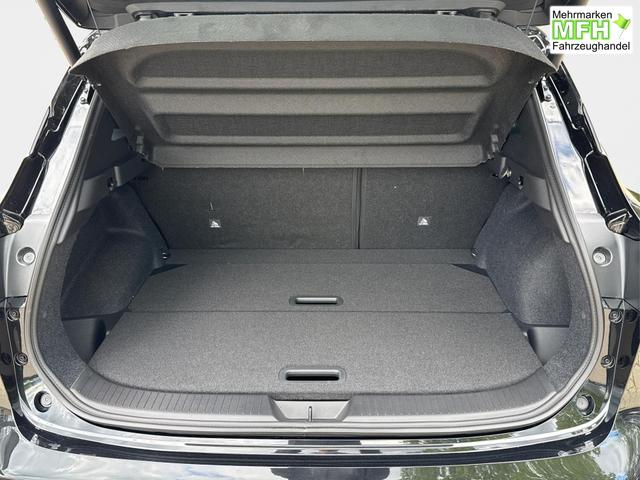 Nissan / Qashqai / Schwarz / / / EL.HECKKL+HEAD-UP+KAMERA+ACC+PDC+SHZ+LED 
