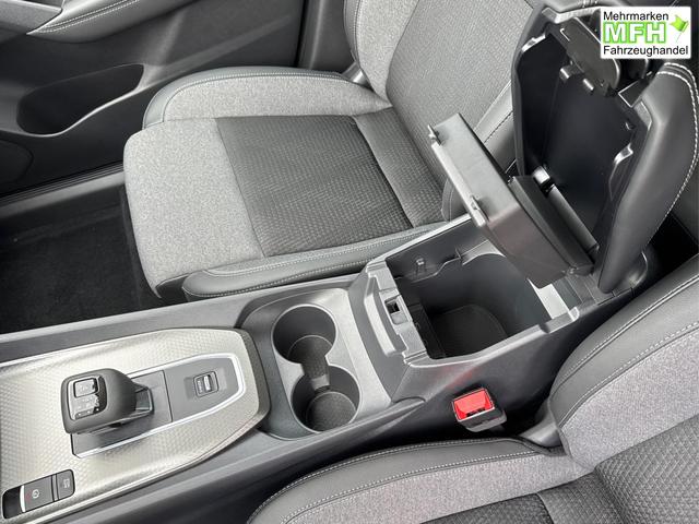 Nissan / Qashqai / Schwarz / / / EL.HECKKL+HEAD-UP+KAMERA+ACC+PDC+SHZ+LED 