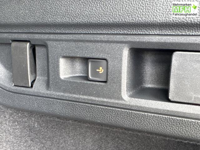 Skoda / Superb Combi / / / / DSG+NAVI+AHK+EL.HECKKL.+KESSY+SHZ, Bei den verwendeten Bildern kann es sich um Beispielbilder handeln, ggf. teilweise mit Sonderausstattung.