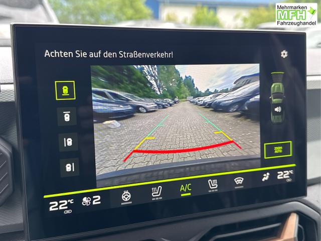 Dacia / Bigster / Schwarz / / / PANO+NAVI+ARKAMYS+KAMERA+SHZ+LED+18 ALU, Bei den verwendeten Bildern kann es sich um Beispielbilder handeln, ggf. teilweise mit Sonderausstattung.