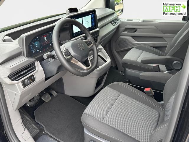 Volkswagen / T7 Caravelle / / / / KR 8-Sitzer+AHK+LED+KAM+PDC+SHZ+ALU+GJR, Bei den verwendeten Bildern kann es sich um Beispielbilder handeln, ggf. teilweise mit Sonderausstattung.