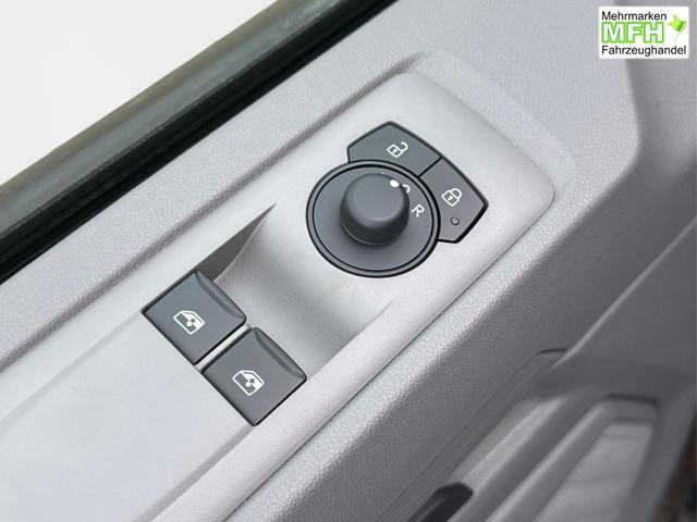 Volkswagen / T7 Caravelle / / / / KR 8-Sitzer+AHK+LED+KAM+PDC+SHZ+ALU+GJR, Bei den verwendeten Bildern kann es sich um Beispielbilder handeln, ggf. teilweise mit Sonderausstattung.