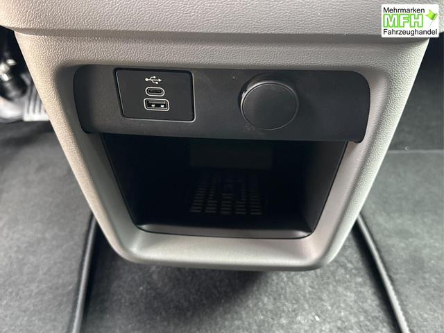 Volkswagen / T7 Caravelle / / / / KR 8-Sitzer+AHK+LED+KAM+PDC+SHZ+ALU+GJR, Bei den verwendeten Bildern kann es sich um Beispielbilder handeln, ggf. teilweise mit Sonderausstattung.