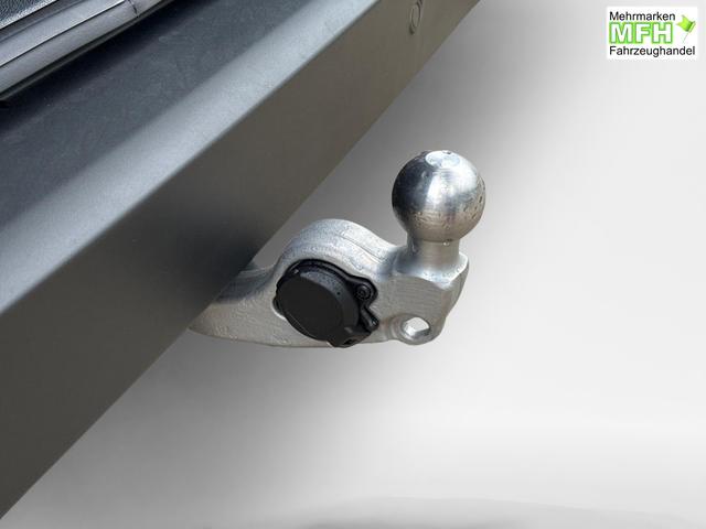 Volkswagen / T7 Caravelle / / / / LR 8-Sitzer+AHK+LED+KAM+PDC+SHZ+ALU+GJR, Bei den verwendeten Bildern kann es sich um Beispielbilder handeln, ggf. teilweise mit Sonderausstattung.