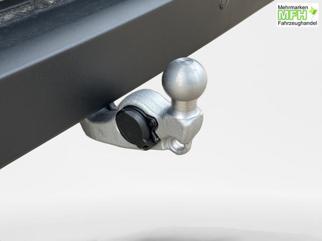 Volkswagen / T7 Caravelle / / / / KR 9-Sitzer+AHK+LED+KAM+PDC+SHZ+ALU+GJR, Bei den verwendeten Bildern kann es sich um Beispielbilder handeln, ggf. teilweise mit Sonderausstattung.