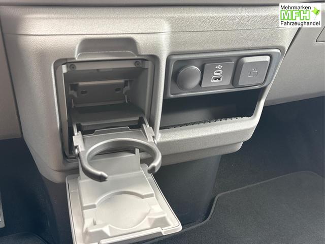Volkswagen / T7 Caravelle / / / / KR 9-Sitzer+AHK+LED+KAM+PDC+SHZ+ALU+GJR, Bei den verwendeten Bildern kann es sich um Beispielbilder handeln, ggf. teilweise mit Sonderausstattung.