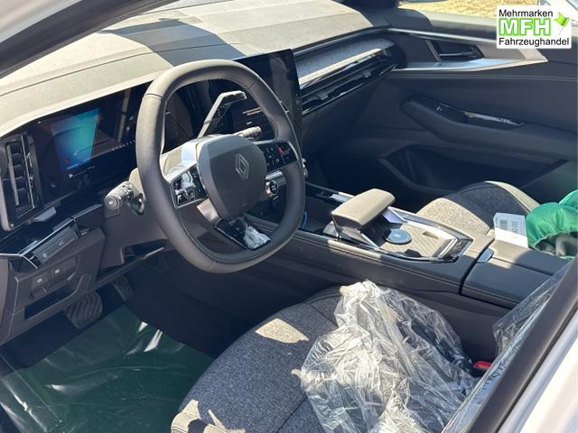 Renault / Austral / Schwarz / / / NAVI+LED+KAMERA+elektr.HECKKL.+19LM