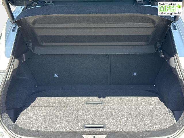 Nissan / Qashqai / Wei&szlig; / / / EL. HECKKL+HEAD-UP+KAMERA+ACC+PDC+SHZ+LED , Bei den verwendeten Bildern kann es sich um Beispielbilder handeln, ggf. teilweise mit Sonderausstattung.