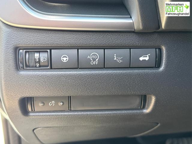 Nissan / Qashqai / Wei&szlig; / / / EL. HECKKL+HEAD-UP+KAMERA+ACC+PDC+SHZ+LED , Bei den verwendeten Bildern kann es sich um Beispielbilder handeln, ggf. teilweise mit Sonderausstattung.