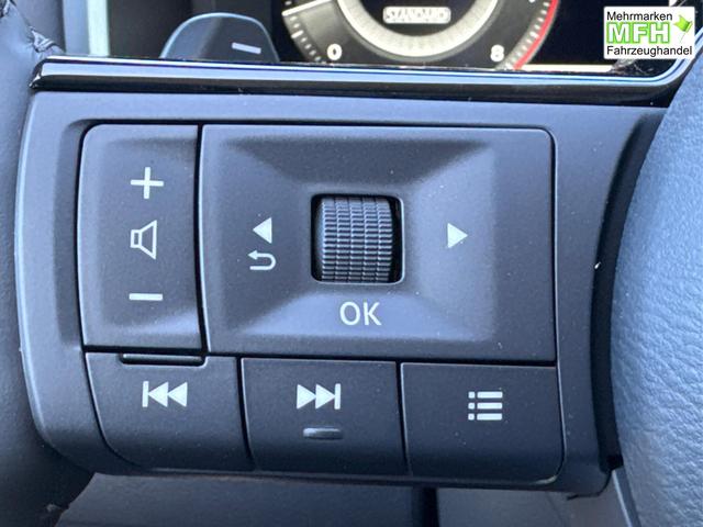 Nissan / Qashqai / Wei&szlig; / / / EL. HECKKL+HEAD-UP+KAMERA+ACC+PDC+SHZ+LED , Bei den verwendeten Bildern kann es sich um Beispielbilder handeln, ggf. teilweise mit Sonderausstattung.