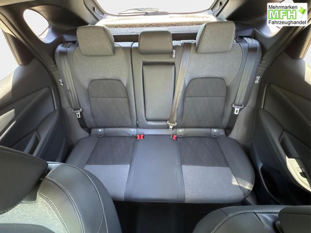 Nissan / Qashqai / Wei&szlig; / / / EL. HECKKL+HEAD-UP+KAMERA+ACC+PDC+SHZ+LED , Bei den verwendeten Bildern kann es sich um Beispielbilder handeln, ggf. teilweise mit Sonderausstattung.